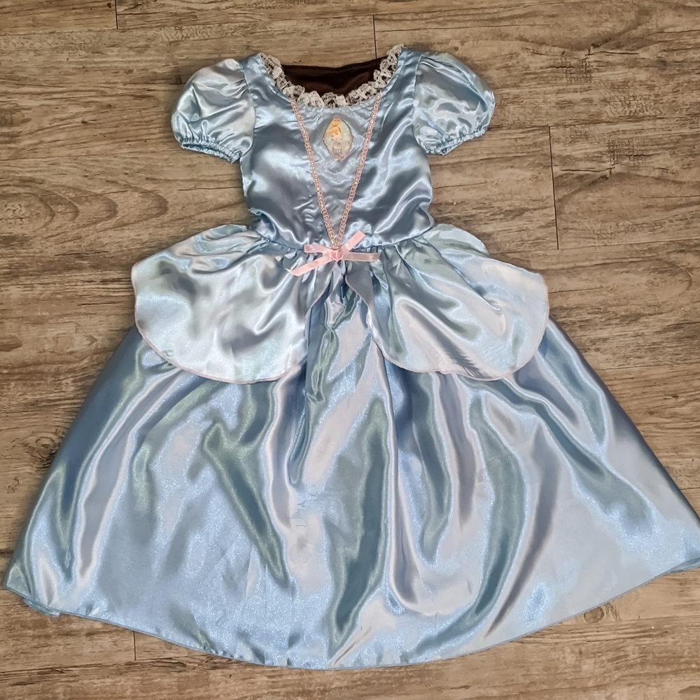 New REVERSIBLE Disney Cinderella Dress - Picture 7 of 12